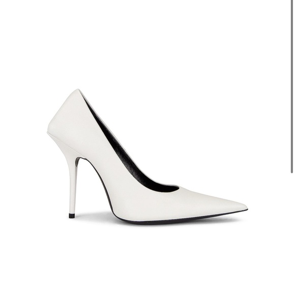 Balenciaga Shoes - BALENCIAGA
Square Knife Pumps